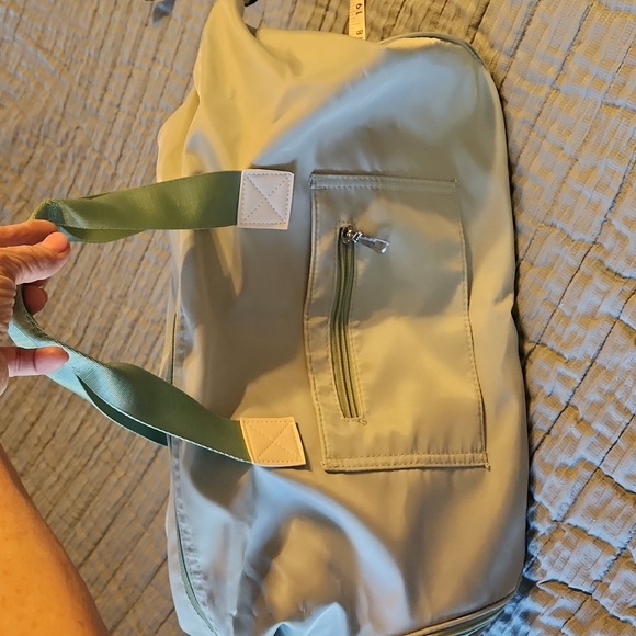 Stylish Sage Green Duffel Bag - Picture 8 of 11